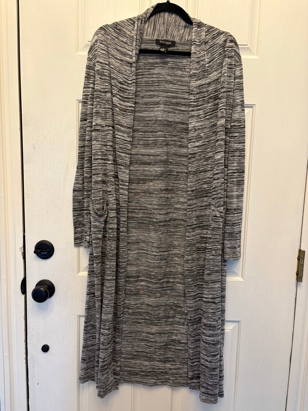 White House Black Market size M Long Cardigan Black and Gray